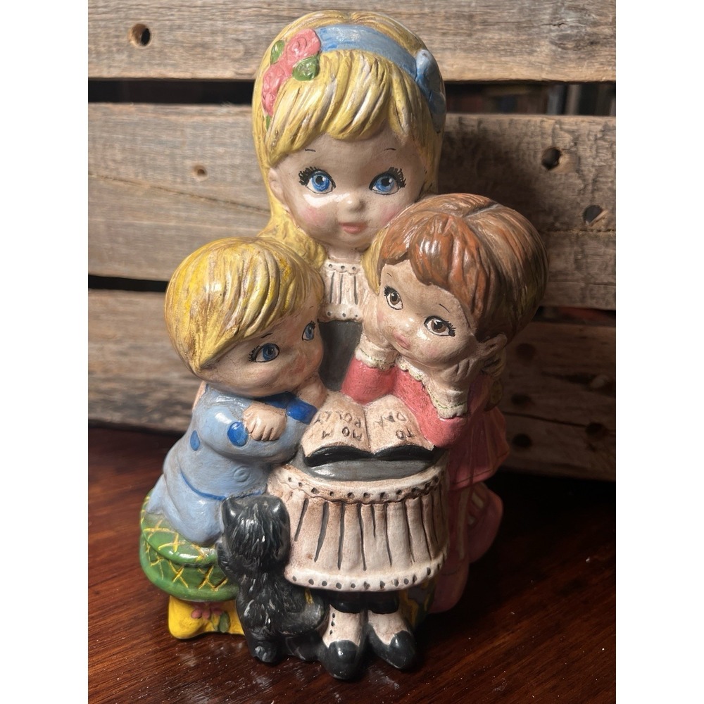 Vintage Mother and Child big eye Figurine, 1970's Hand‎ Painted Scotty Dog